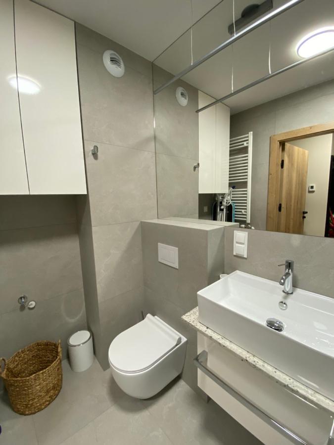 Apartamenty Magia Z Bezplatnym Parkingiem I Klimatyzacja Rzeszow Dış mekan fotoğraf