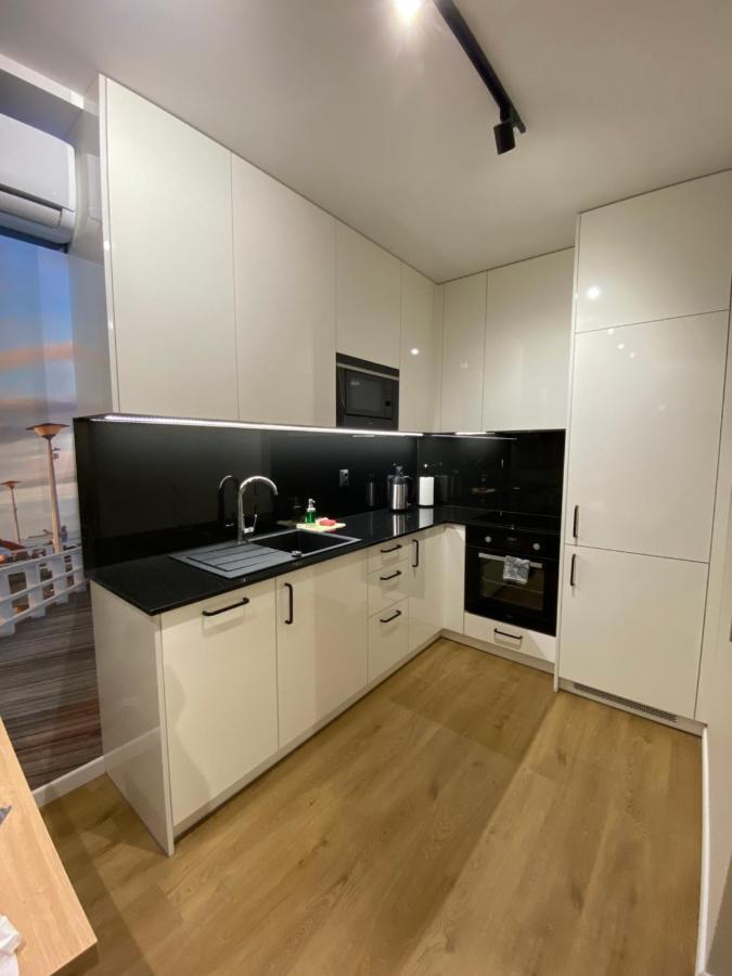 Apartamenty Magia Z Bezplatnym Parkingiem I Klimatyzacja Rzeszow Dış mekan fotoğraf
