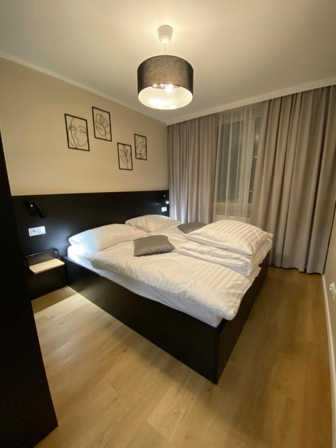 Apartamenty Magia Z Bezplatnym Parkingiem I Klimatyzacja Rzeszow Dış mekan fotoğraf