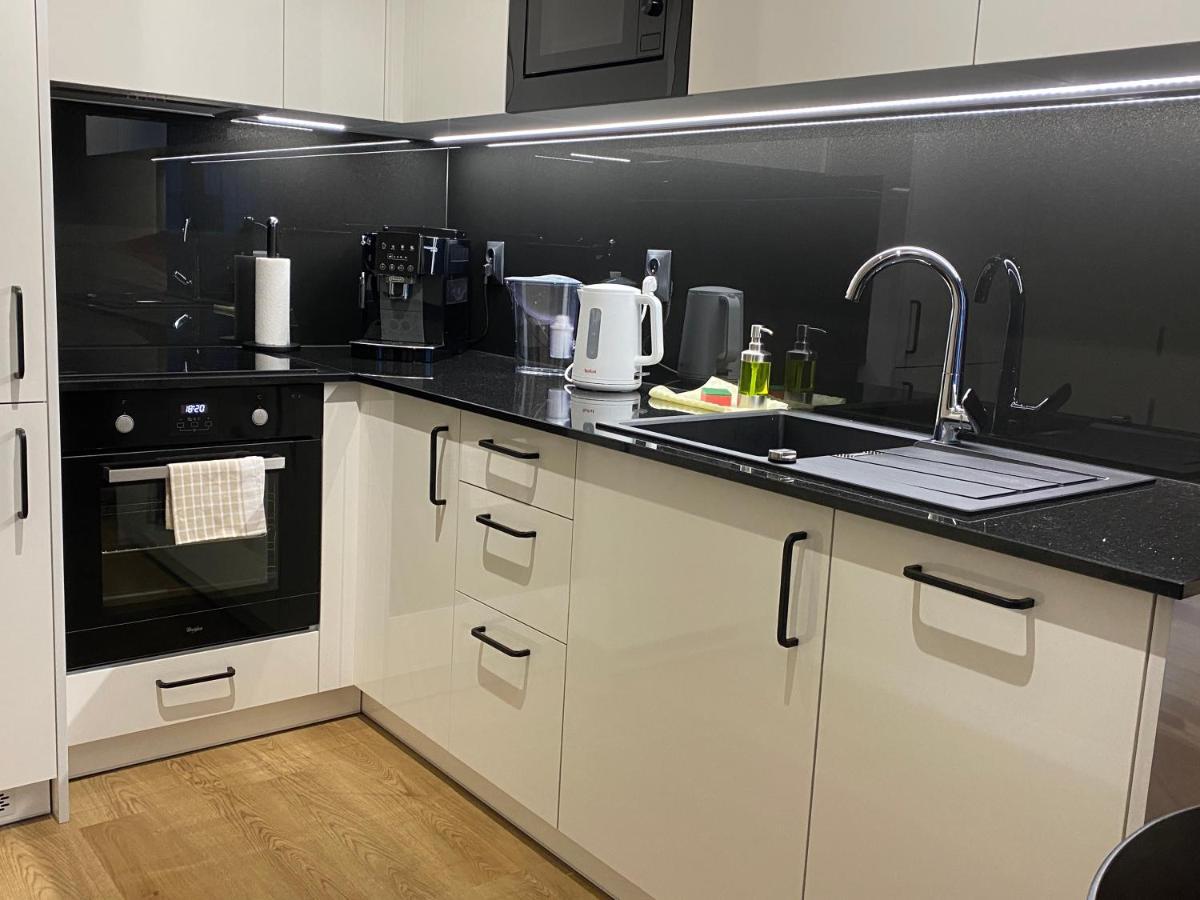 Apartamenty Magia Z Bezplatnym Parkingiem I Klimatyzacja Rzeszow Dış mekan fotoğraf