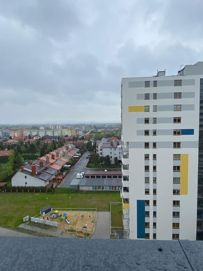 Apartamenty Magia Z Bezplatnym Parkingiem I Klimatyzacja Rzeszow Dış mekan fotoğraf